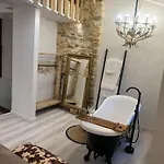 Kercus Apartment *